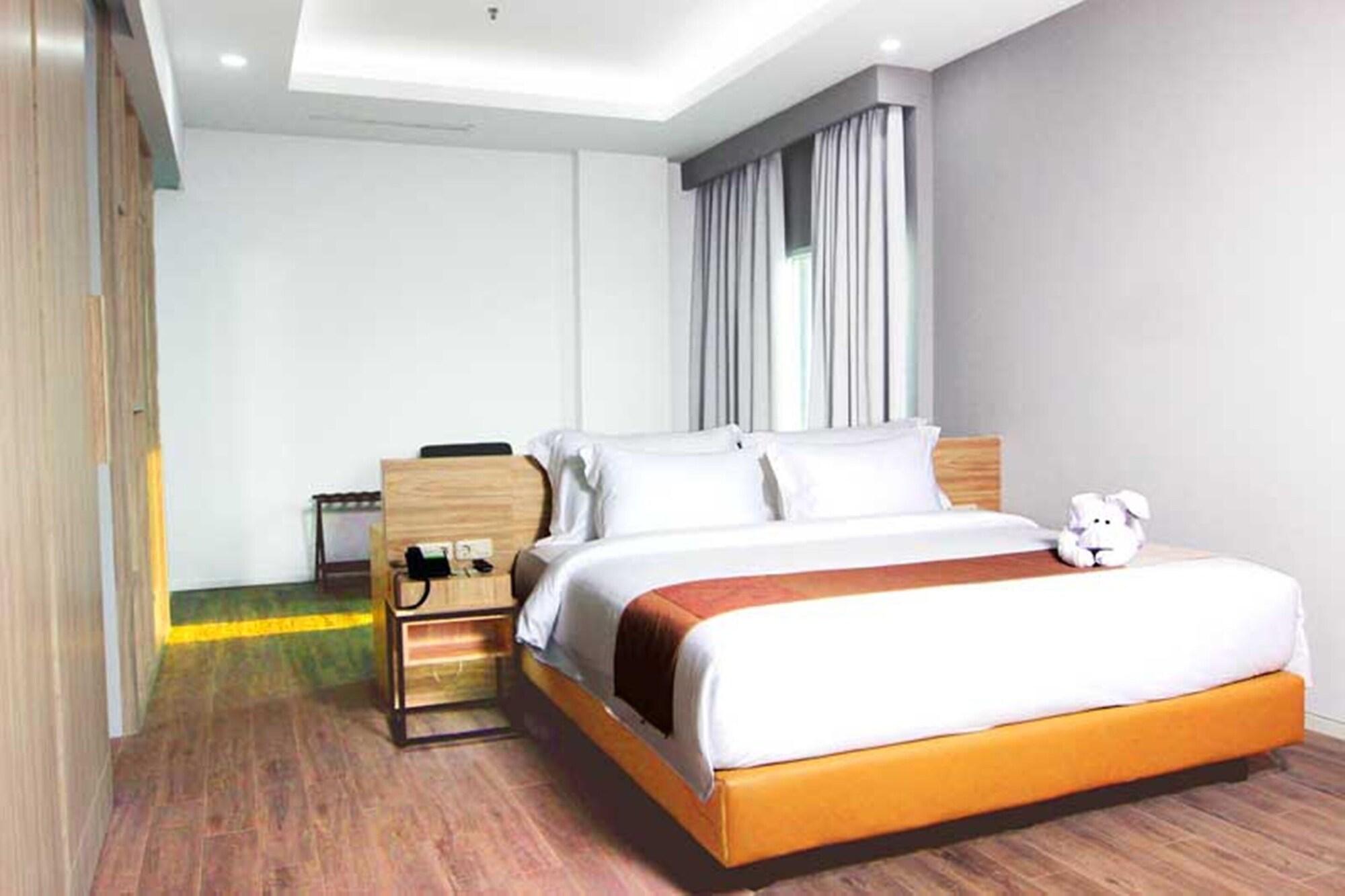 Sparks Life Jakarta, Artotel Curated Exterior photo