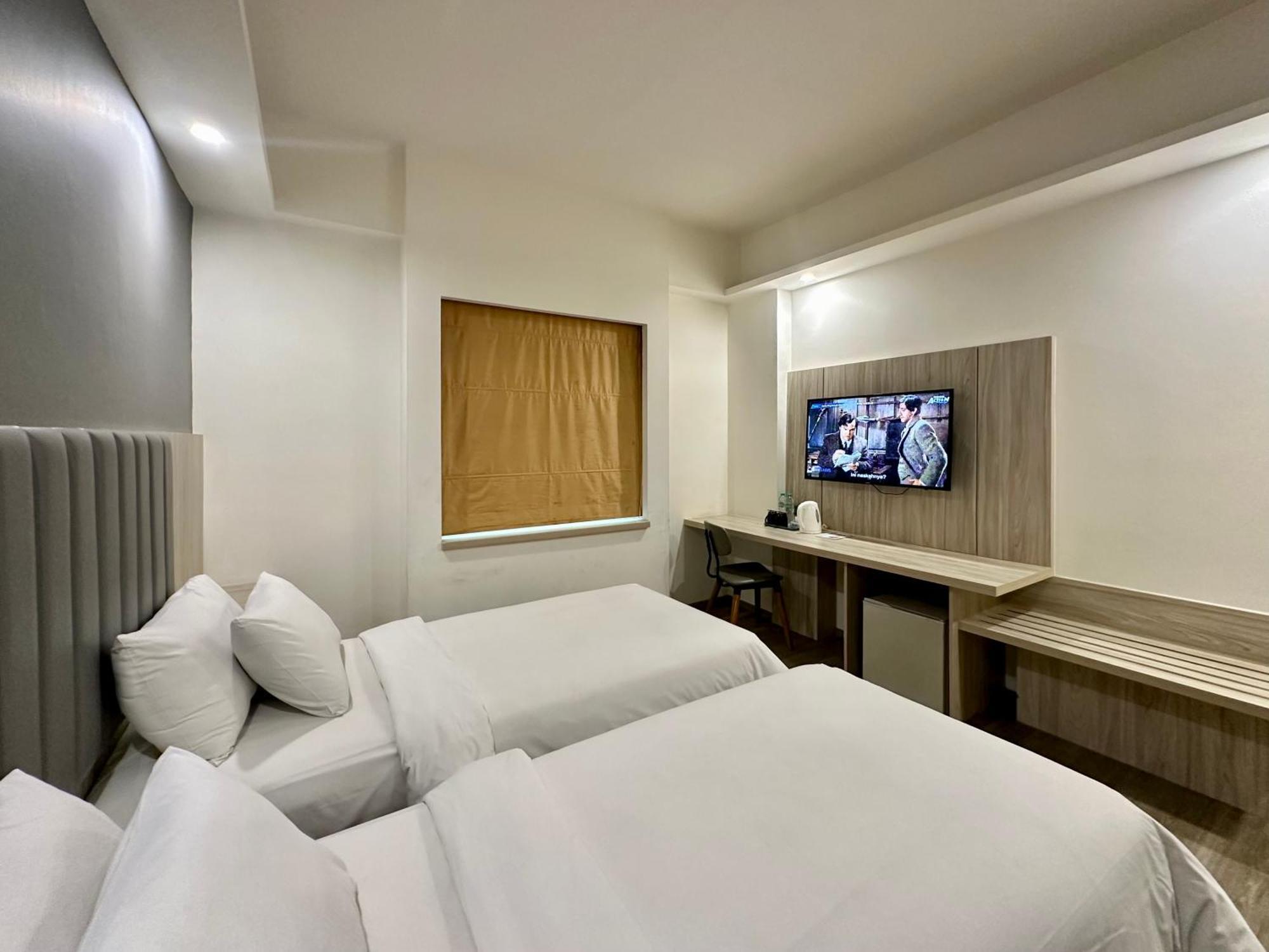Sparks Life Jakarta, Artotel Curated Exterior photo
