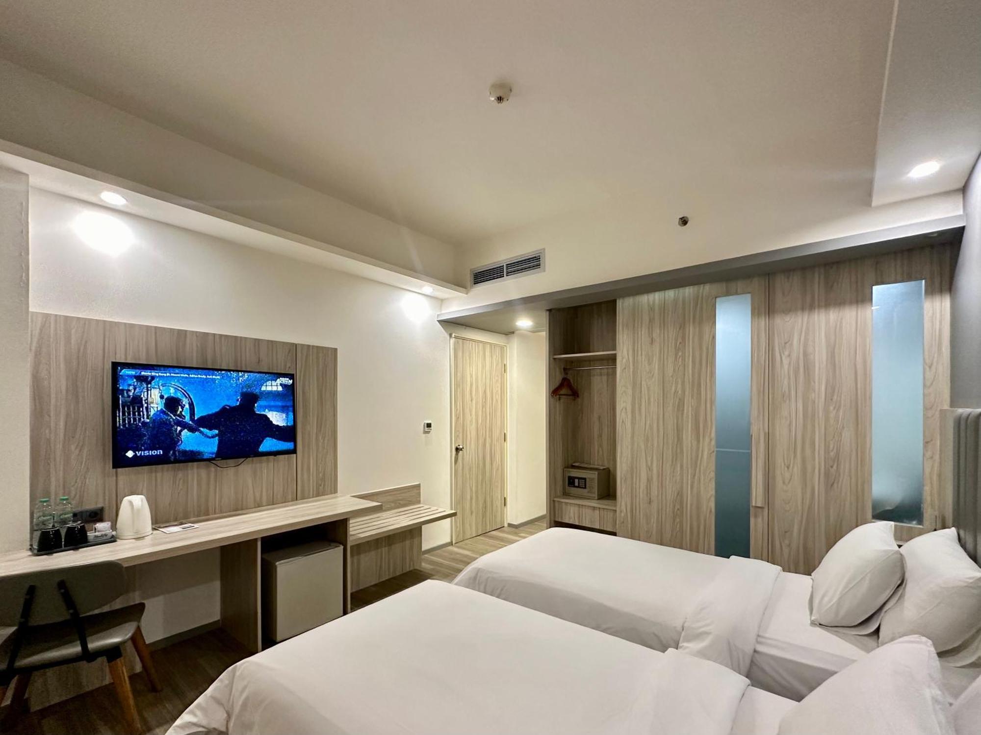 Sparks Life Jakarta, Artotel Curated Exterior photo