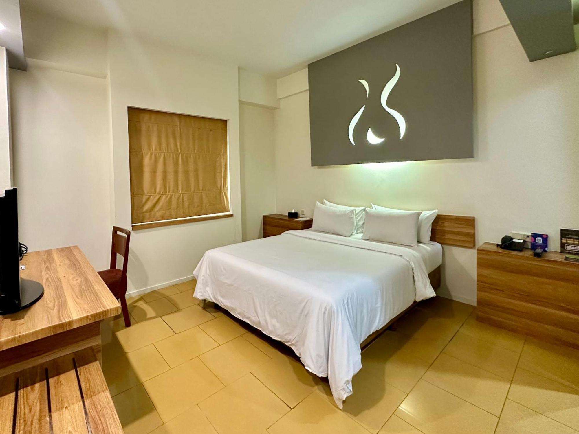 Sparks Life Jakarta, Artotel Curated Exterior photo