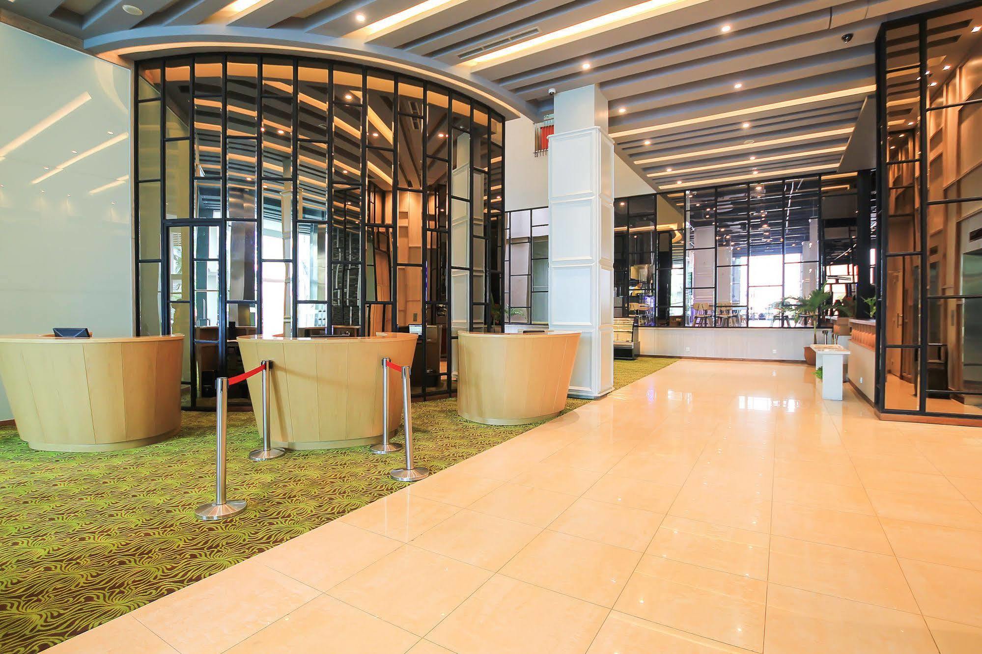 Sparks Life Jakarta, Artotel Curated Exterior photo